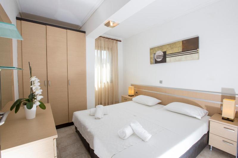 Double Room image 1