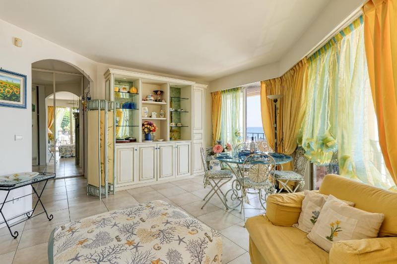Victoria Beach Apartments - image 46