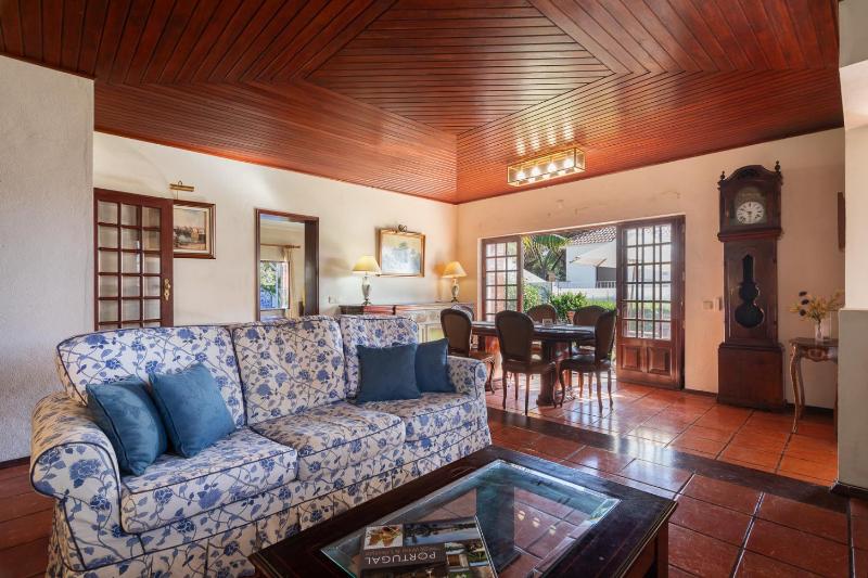 Charming House and Terrace By Gt House - image 11