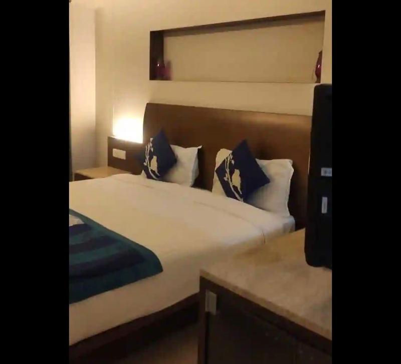 Mysore Central 3bhk serviced apartment - image 14