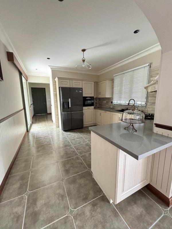 Hanberry Luxury Cottage - image 6