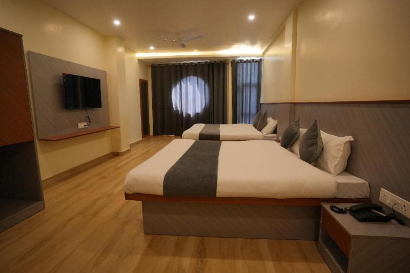Hotel Aroma - image 11