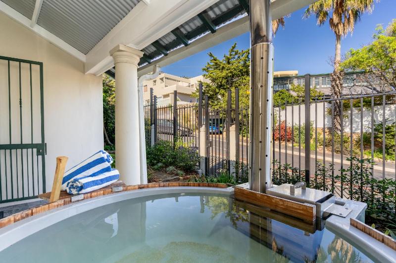 Camps Bay Village - Stone Cottages - image 1