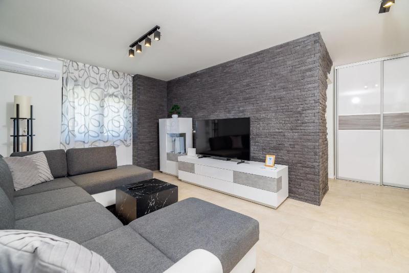 Apartment Slavko - image 39