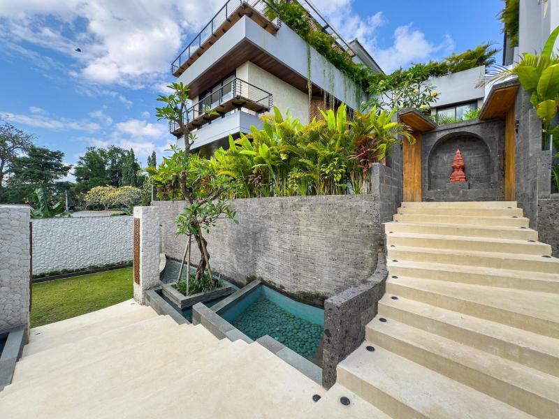 Narawangsa Villa 4br Amazing Sunset Rooftop - image 5