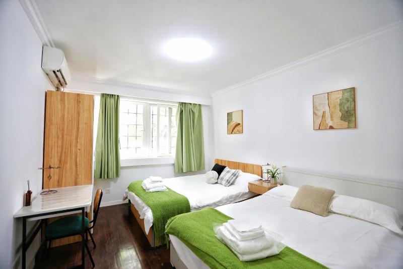 WangYue - Paris Fashion ShFinacial Center Landmark view 2 King Beds Flat - image 9