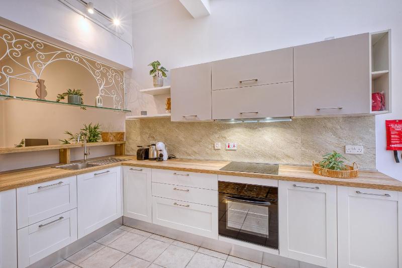 Charming and cosy maisonette in Sliema RABE1-1 - image 15