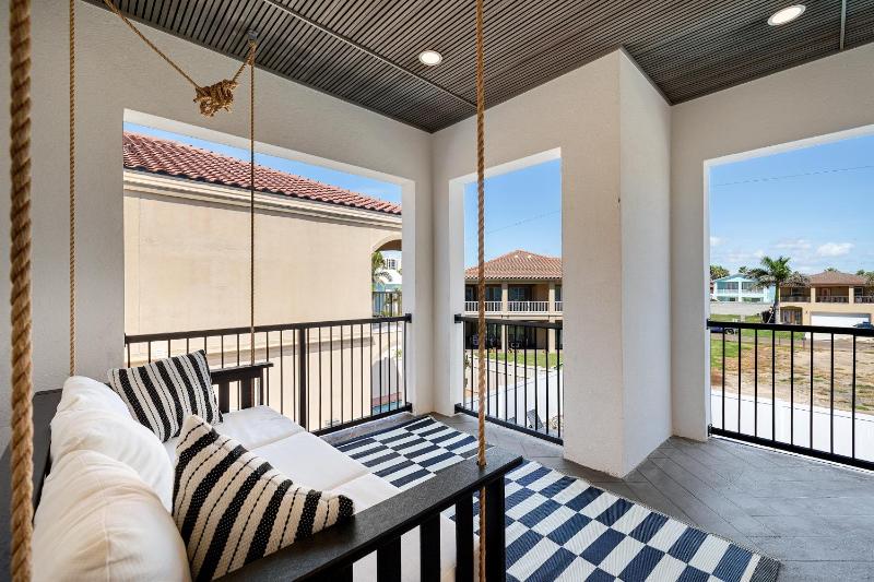 Miramar House 120 E Constellation home - image 19