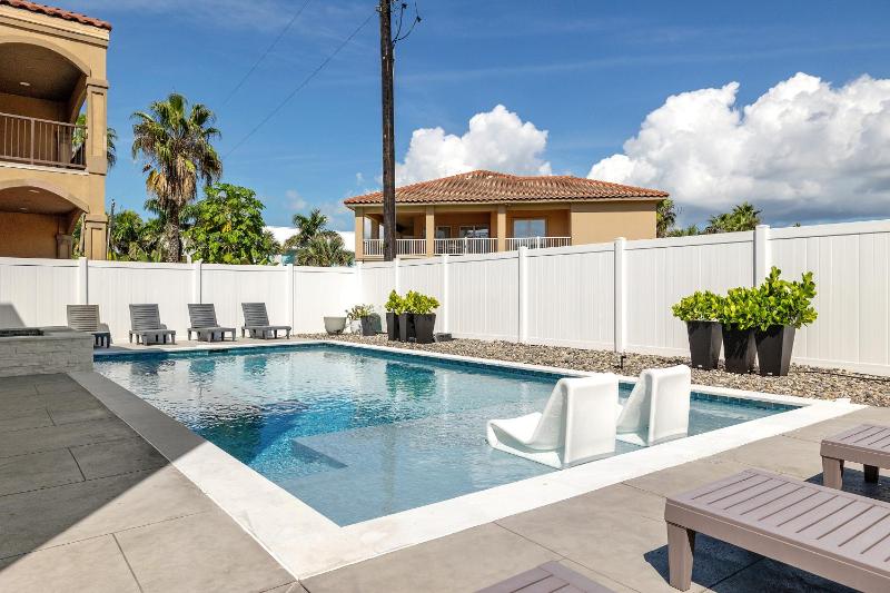 Miramar House 120 E Constellation home - image 36