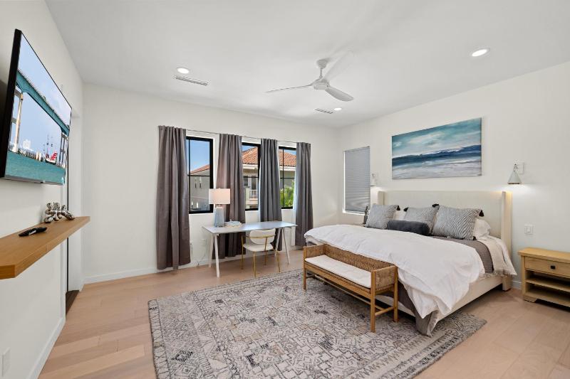Miramar House 120 E Constellation home - image 18