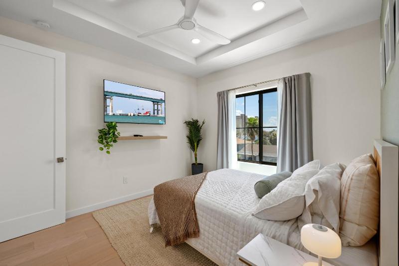 Miramar House 120 E Constellation home - image 48