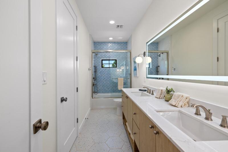 Miramar House 120 E Constellation home - image 35