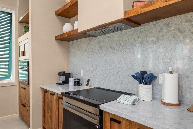 Nomad House at The Shores home - image 22