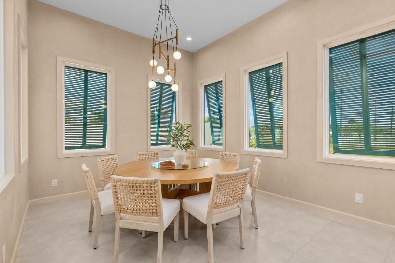 Nomad House at The Shores home - image 9