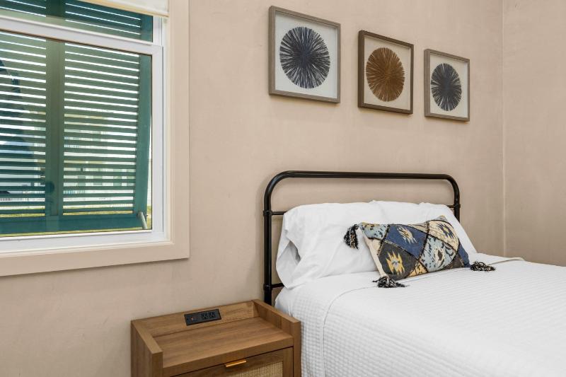 Nomad House at The Shores home - image 29