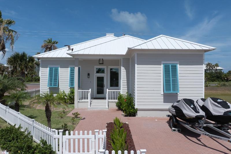 Nomad House at The Shores home - image 26