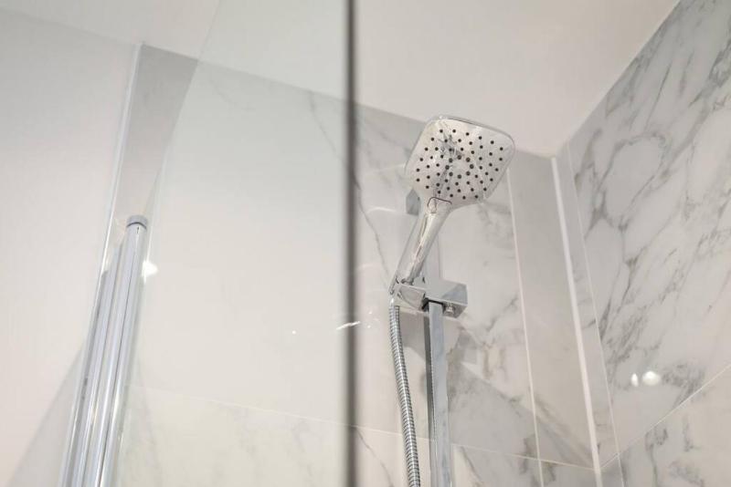 Fancy Staying in a Prison? Sleeps7 2Bath w/parking - image 18