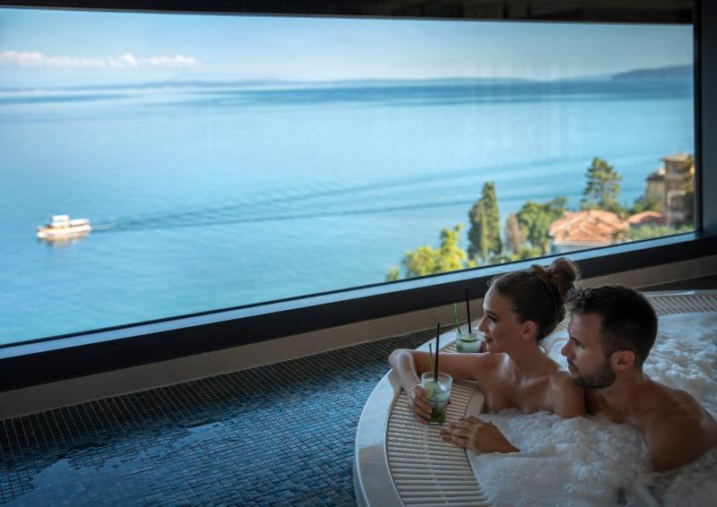 Grand Hotel Adriatic II - image 13