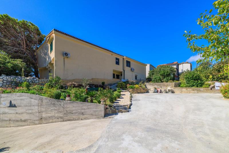 Apartment Slavko - image 21