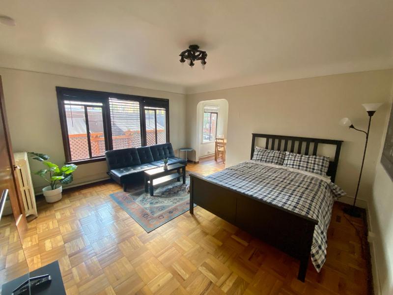 Furnished Apartments - Climate Pledge Arena Next Door - image 1
