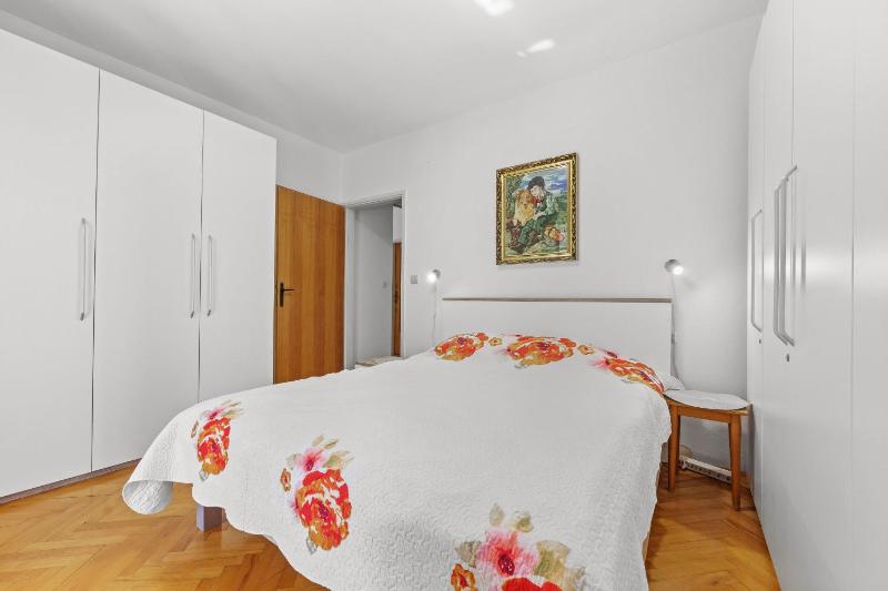 Apartments Vera - image 11