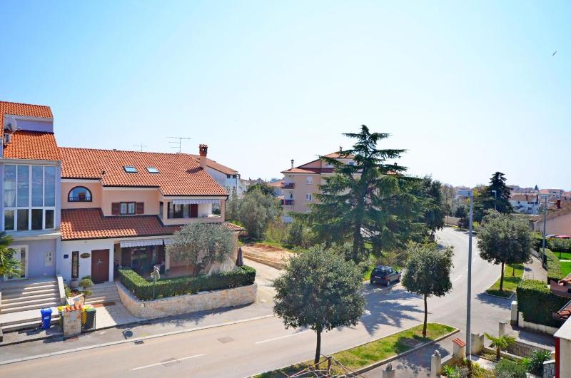 Apartments Biserka - image 14