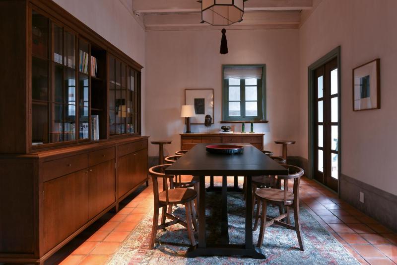 Lee Manor Hotel - image 36