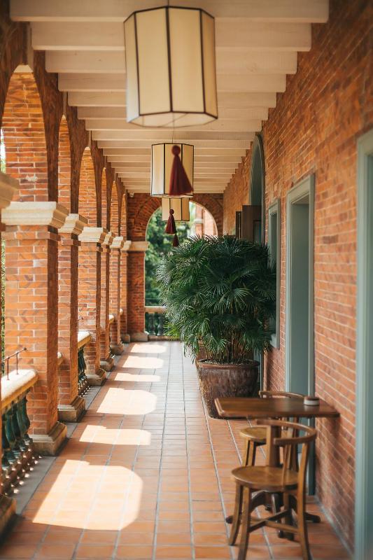 Lee Manor Hotel - image 26