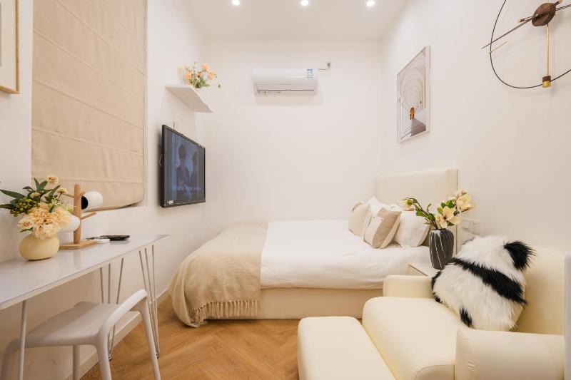 QingYan - Gentle Contemporary Studio with Lounge Corner - image 11