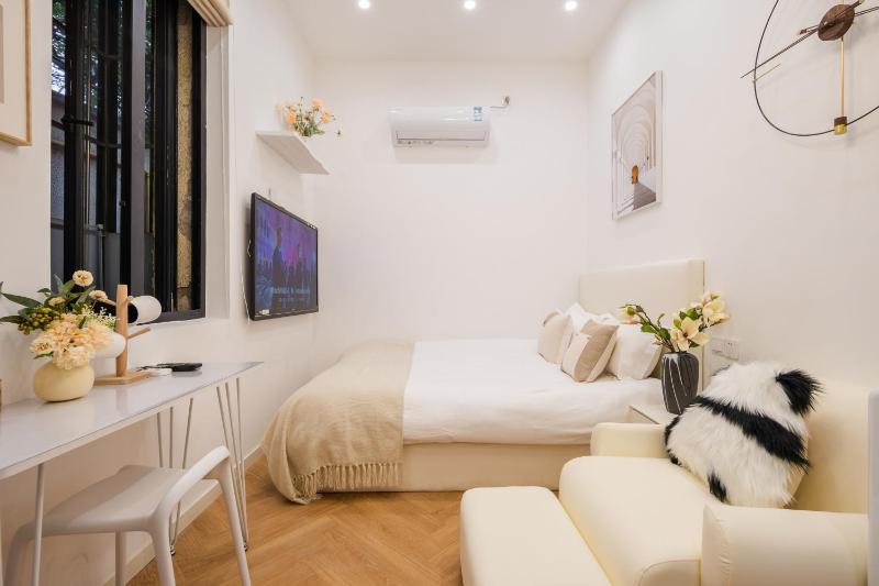 QingYan - Gentle Contemporary Studio with Lounge Corner - image 6