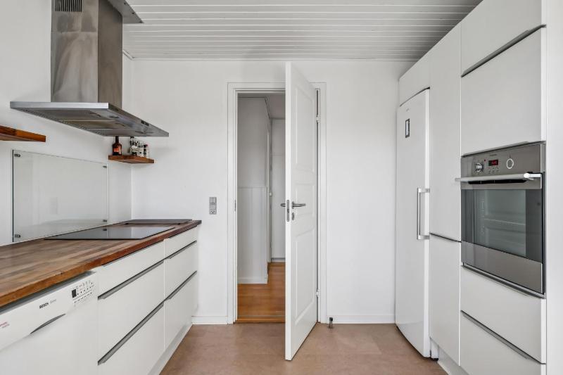 Awesome Home In Ebeltoft With 3 Bedrooms And Wifi - image 3
