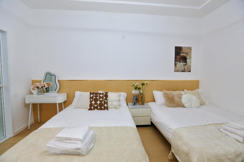 YunXi - Spacious Urban Studio - image 6