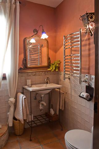 Darcilla Guest House - image 23