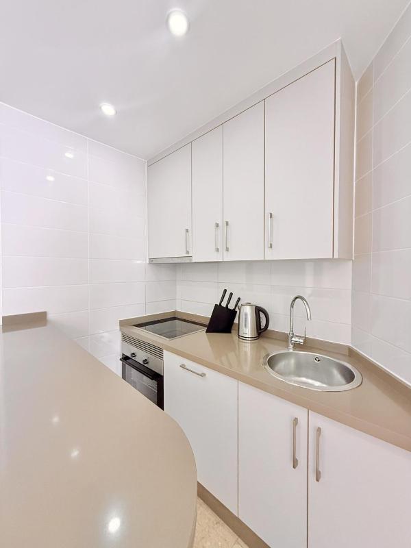 Playa Del Duque Beachside - Renovated 1Br Apartment Pd1 - image 16