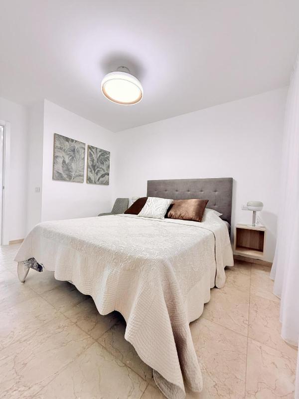 Playa Del Duque Beachside - Renovated 1Br Apartment Pd1 - image 15