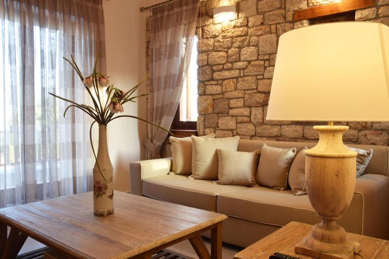 Two-Bedroom Villa image 2