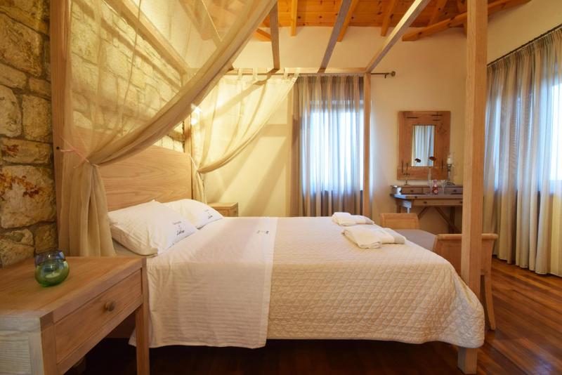 Two-Bedroom Villa image 4