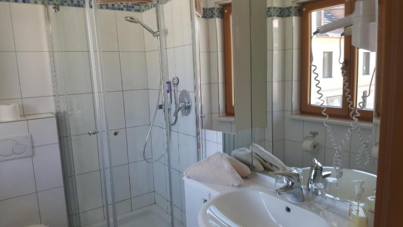 Double Room with Balcony image 4