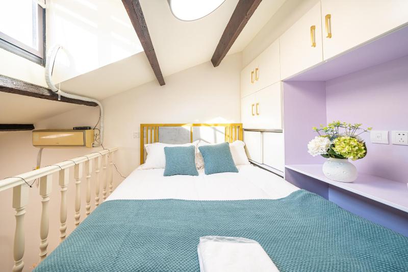 TianGuang - Chic Open-Plan Loft with Full Home Amenities - image 4