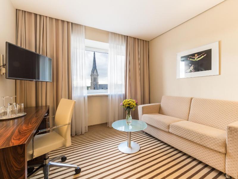 Premium Room Opera View  image 1