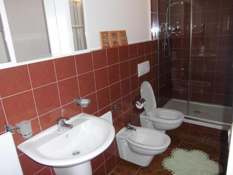 Double Room with Private Bathroom image 4