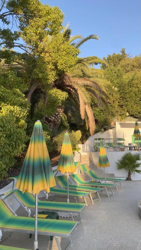 Pamela Hotel Cassis - image 39