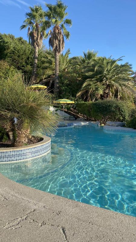 Pamela Hotel Cassis - image 19