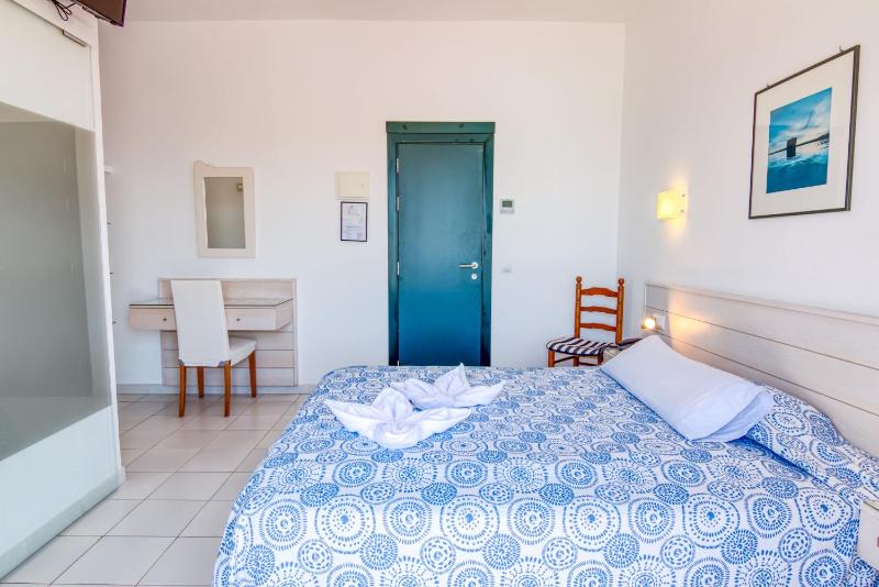 Hotel Bahia - image 23