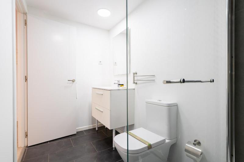 Bernabeu Industrial Suites- ALQUILER TEMPORAL - image 3