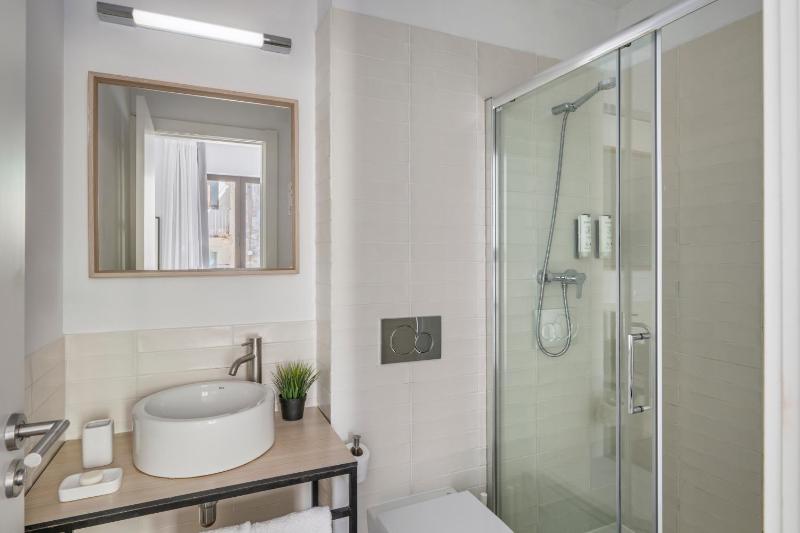 Aspasios Poble Nou Apartments - image 3