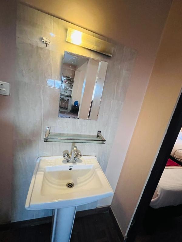 Hotel Rise Inn And Apartment - image 12