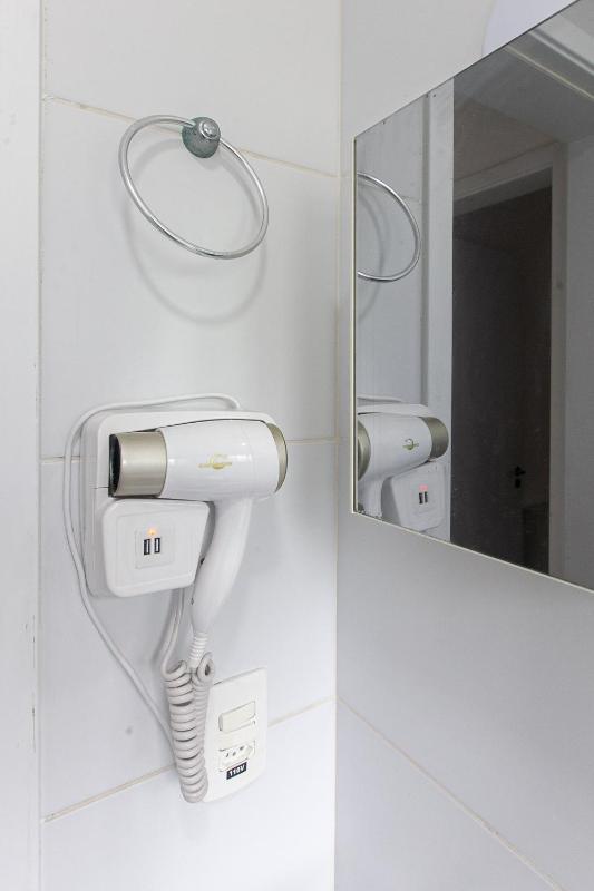 Apartamento Ubatuba AR Varanda Gourmet Piscinas e 300mt Praia - image 45