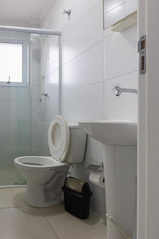 Apartamento Ubatuba AR Varanda Gourmet Piscinas e 300mt Praia - image 9