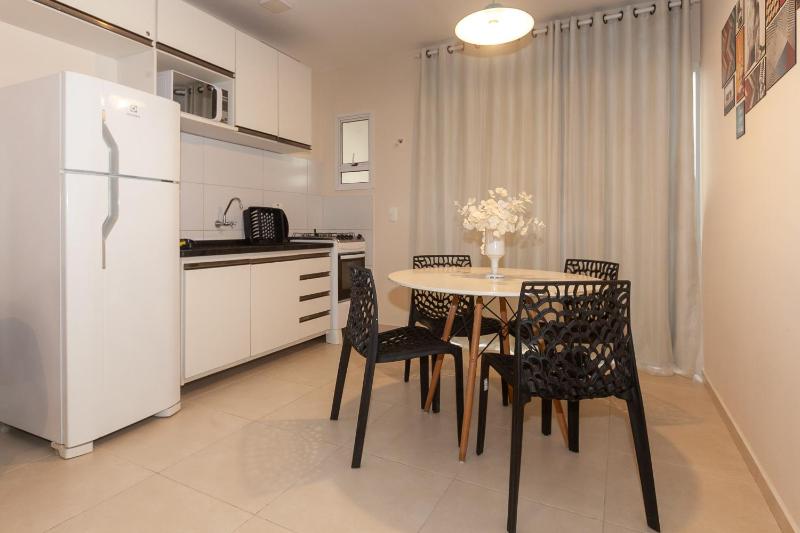 Apartamento Ubatuba AR Varanda Gourmet Piscinas e 300mt Praia - image 16